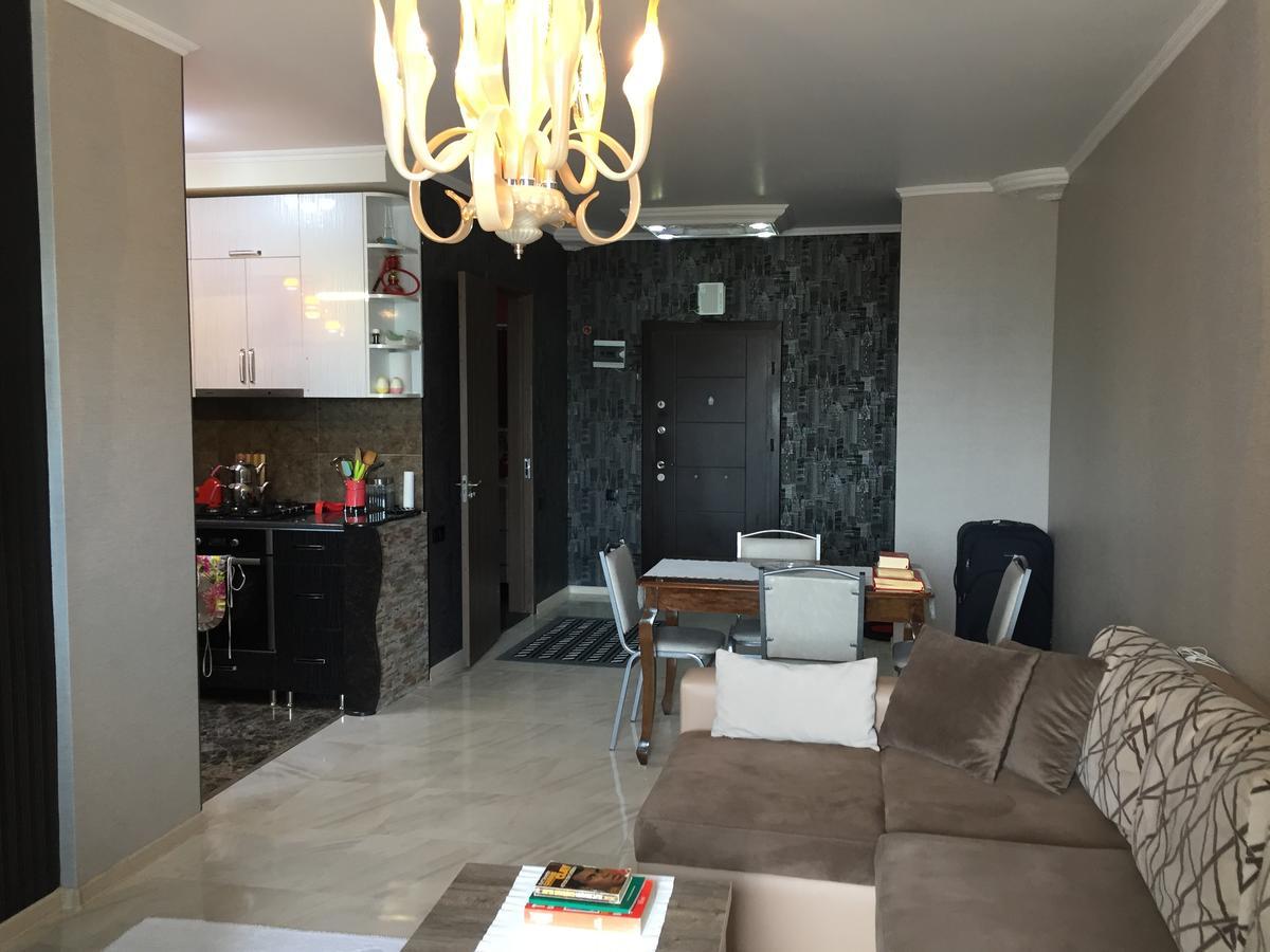 Apartment In Yalchin Star Residence Batum Dış mekan fotoğraf